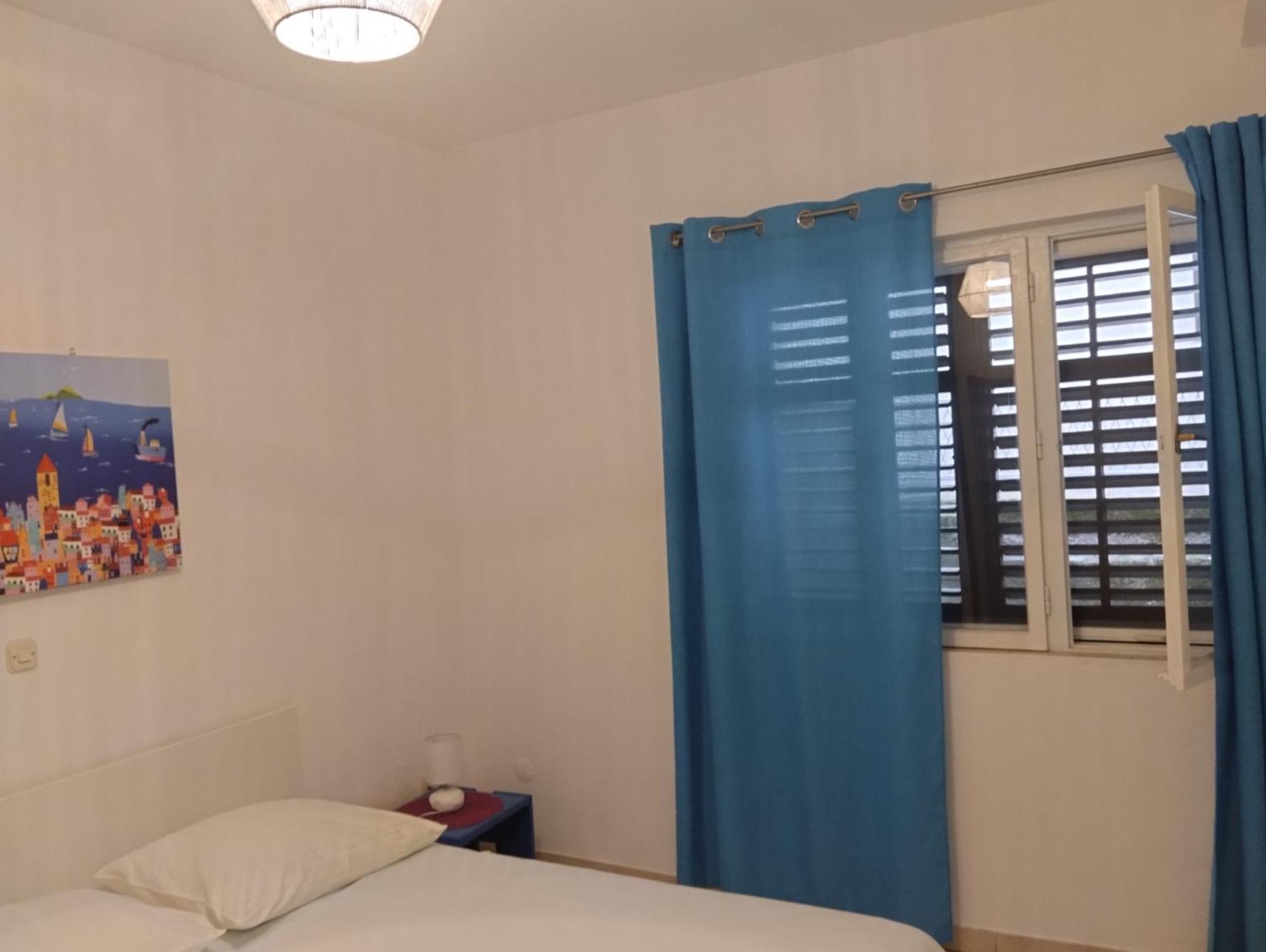 Апартаменты Nina Seaview Башка-Вода Экстерьер фото